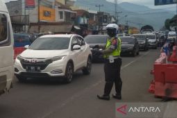 Jalur Jabar selatan lintas Limbangan Garut mulai diberlakukan satu arah