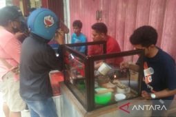 Transaksi emas tepi jalan di Ambon masih normal jelang Lebaran