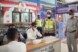 Tes urine, sopir angkutan umum positif narkoba