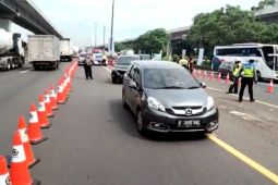 Jasa Marga lakukan rekayasa lalu lintas di jalan tol Jakarta-Cikampek H-3 Lebaran