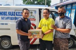 Polres Simalungun salurkan bingkisan Lebaran kepada wartawan unit