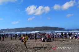 Tiket masuk wisata di Pangandaran naik mulai Lebaran