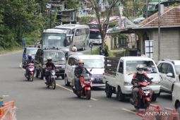 Polisi sebut Nagreg H-3 arus mudik ramai lancar setelah ada pengalihan arus