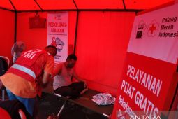 PMI Sukabumi beri layanan pijat gratis untuk pemudik