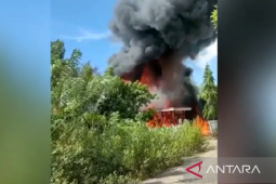 SPBU terbakar, 10 orang terluka