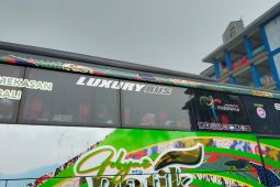 Sebanyak 14 keluarga pengungsi Sampang dipulangkan dari Sidoarjo