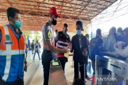 ARUS MUDIK - Puncak arus mudik di Pelabuhan Trisakti terjadi pada H-5