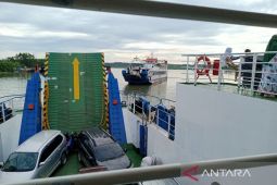 Arus mudik Lebaran melalui jalur laut di Penajam lancar