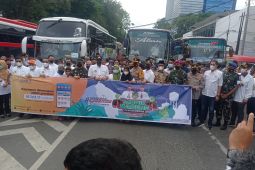 Pemkot Medan antarkan 666 orang mudik bareng di hari ketiga