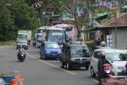 Bupati Bandung sebut lalu lintas di Nagreg tetap terkendali meski pemudik meningkat