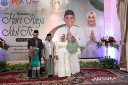 Senyum Bang Molen dan Yuk Monic, jamu masyarakat dirumah dinas Walikota Pangkalpinang