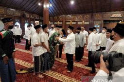 Menhan Prabowo Shalat Id di Masjid Nurul Wathon Bogor
