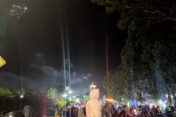 Warga "kota dodol" Kandangan Kalsel tumpah ruah saksikan malam lebaran 1443 H