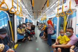 Masyarakat nikmati layanan MRT saat libur Lebaran