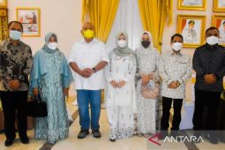 Bupati Gorontalo silaturahim dengan Gubernur Gorontalo