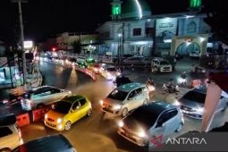 Jalur nasional lintas Malangbong Garut ramai dari dua arah