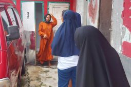 Pengemudi sibuk cari toilet di pertigaan Jalan Taman Safari Bogor