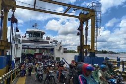 Penumpang feri Bardanandi-Siantan naik 80 persen sepanjang Lebaran Idul Fitri