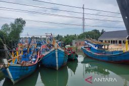 Ribuan nelayan Aceh Timur belum melaut