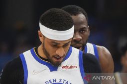 NBA Wilayah Barat, Warriors kehilangan Gary Payton karena cedera