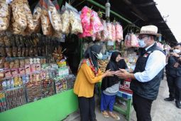 Arus mudik-balik bawa berkah ekonomi pelintasan, sebut Ridwan Kamil