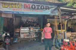 Bengkel di Puncak Bogor raup penghasilan karena banyak kendaraan mogok