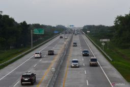 Arus Kendaraan Tol Madiun