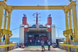 Uji coba pelayaran kapal feri rute Situbondo-Lembar selesai