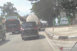 Gerbang tol di Karawang ditutup karena penerapan 'one way' di jalan tol