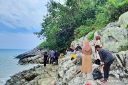 Minang Rua Beach popular among tourists from outside Lampung
