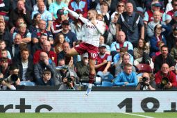 Aston Villa kalahkan Burnley 3-1