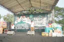 Pemkab Sidoarjo gelar pasar rakyat untuk gairahkan ekonomi