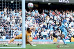 Manchester City mengamankan kembali puncak klasemen Liga Premier I