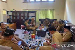 Bupati Mukomuko sidak kehadiran PNS hari pertama kerja