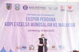 Gubernur Khofifah lepas ekspor perdana kopi Excelsa Wonosalam ke Malaysia