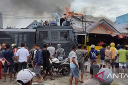 Toko sembako dan perumahan warga Manokwari ludes terbakar
