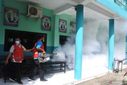 Pengasapan pondok pesantren menjelang kedatangan santri