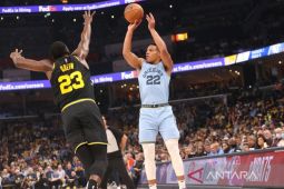 Grizzlies perpanjang  napas usai lumat Warriors 134-95