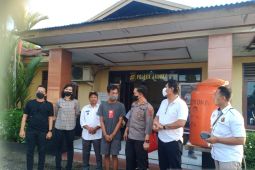 Pria pembunuh satpam menyerahkan diri ke Polsek Jaluko
