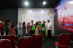 Lippo Karawaci salurkan bantuan ratusan tas sekolah