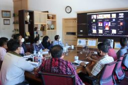 Bupati Samosir Ikuti pembahasan bersama Via zoom dengan Dirjen Cipta Karya terkait penataan kawasan Tomok
