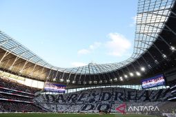 Tottenham belum terima harga Djed Spence dari Middlebrough