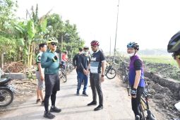 Bupati Sidoarjo pastikan proyek betonisasi selesai tepat waktu