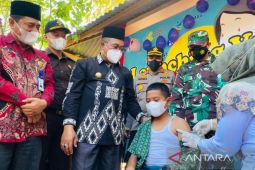 Anak usia 6-11 tahun di Aceh Barat  terima 29.100 dosis vaksin