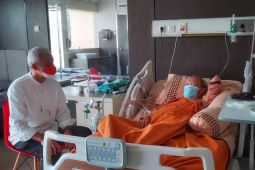 Ganjar Pranowo besuk Buya Syafii di RS PKU Muhammadiyah