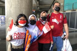 Pendukung timnas ramaikan Impact Arena di Bangkok saksikan final Piala Thomas