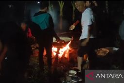 Budaya "mengawah" masih lestari dalam acara kawinan warga Balangan