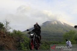 Sebanyak 167 kali letusan terjadi di puncak Gunung Ili Lewotolok