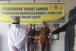 Tiga pelanggar Syariat Islam di aceh Tengah dicambuk, ini pelangarannya