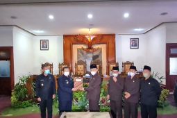 DPRD Tulungagung sahkan Perda Kenaikan Tarif Parkir